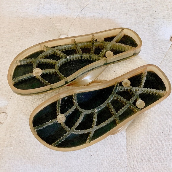 A&F jelly beach flipflops - Picture 5 of 5